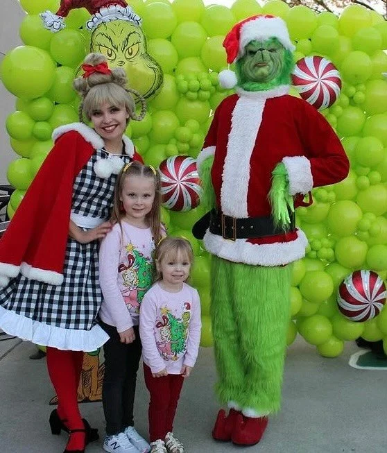 Hey LA! 🎄✨
This festive duo is getting booked FAST &mdash; our Grinch and Cindy Lou Who can&rsquo;t wait to bring the magic to your next event! Snag your holiday fun early! 💚❤️ #grinchmas #thegrinch #cindylouwho #holidayparties #losangeles #eventpl