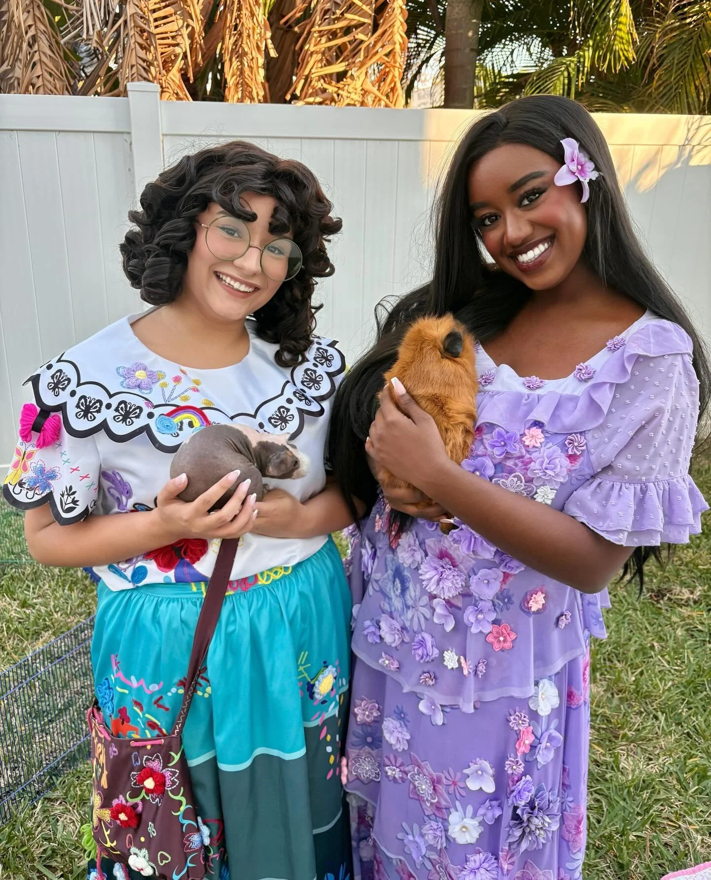 Our Madrigal sisters brought sunshine to this adorable Encanto-themed party! 🌈✨ Hope everyone is having a beautiful start to the year! #encanto #tampabay #partycharacters #encantoparty #kidsentertainment www.fairytalesandheroes.com