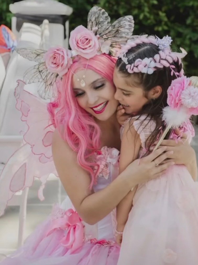 We truly love what we do ✨🧚&zwj;♀️ 💕
Sprinkling a little pixie dust and bringing fairytales to life, one magical moment at a time 💫
✨ Surprise your child with their favorite character today and let the enchantment begin! ✨ #partycharacters #losang