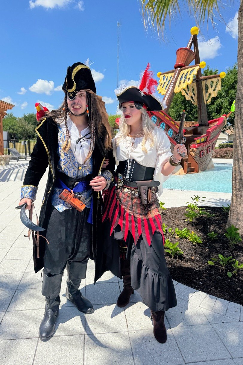 Femaile-Male-Pirates-Pool-Party-Sarasota.JPG