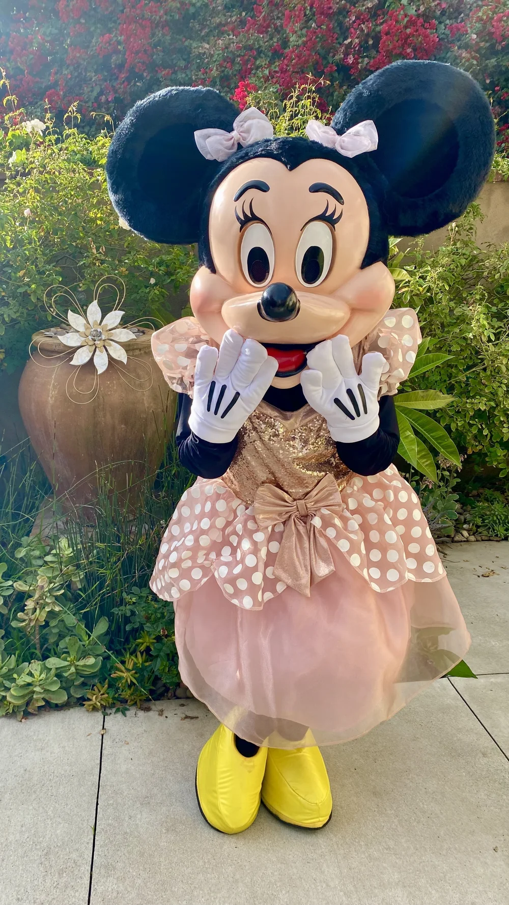 green emerald velvet dress Vintage Rose Gold-tone Minnie Mouse Women's Watch main image 1