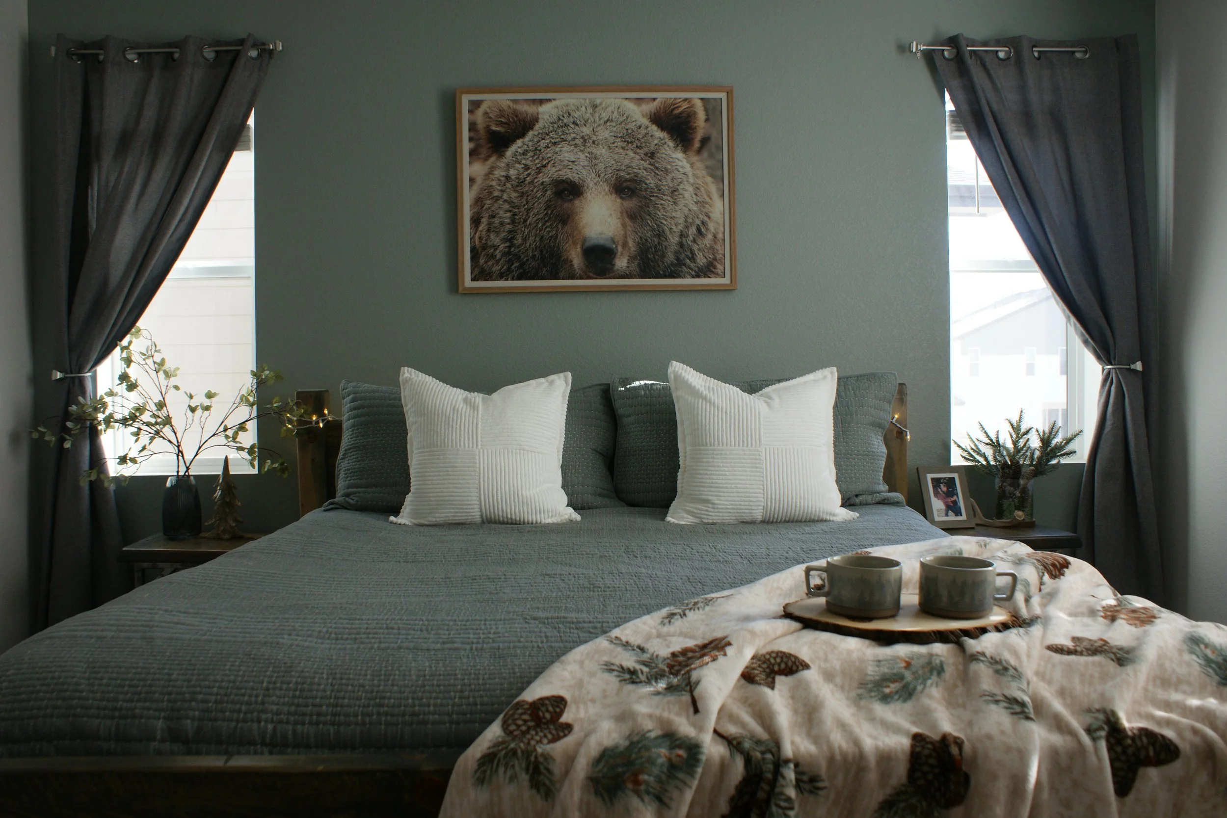 Client Profile: Color consultation for newlyweds.

Design: Located in NoCo, couple wanted  their home to feel cozy and mountain influenced. 
