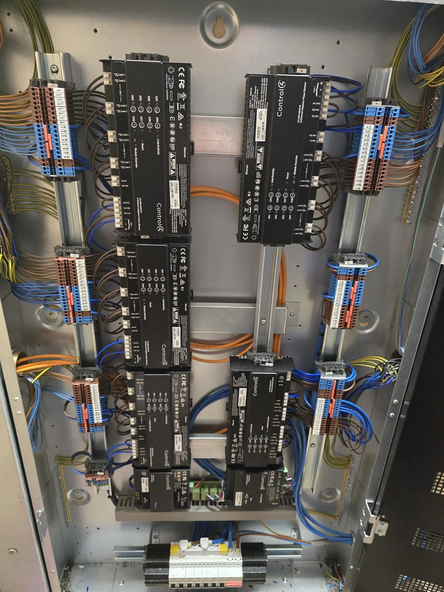 WhatsApp Image 2025-12-05 at 15.03.31_4a1ca64a.jpg