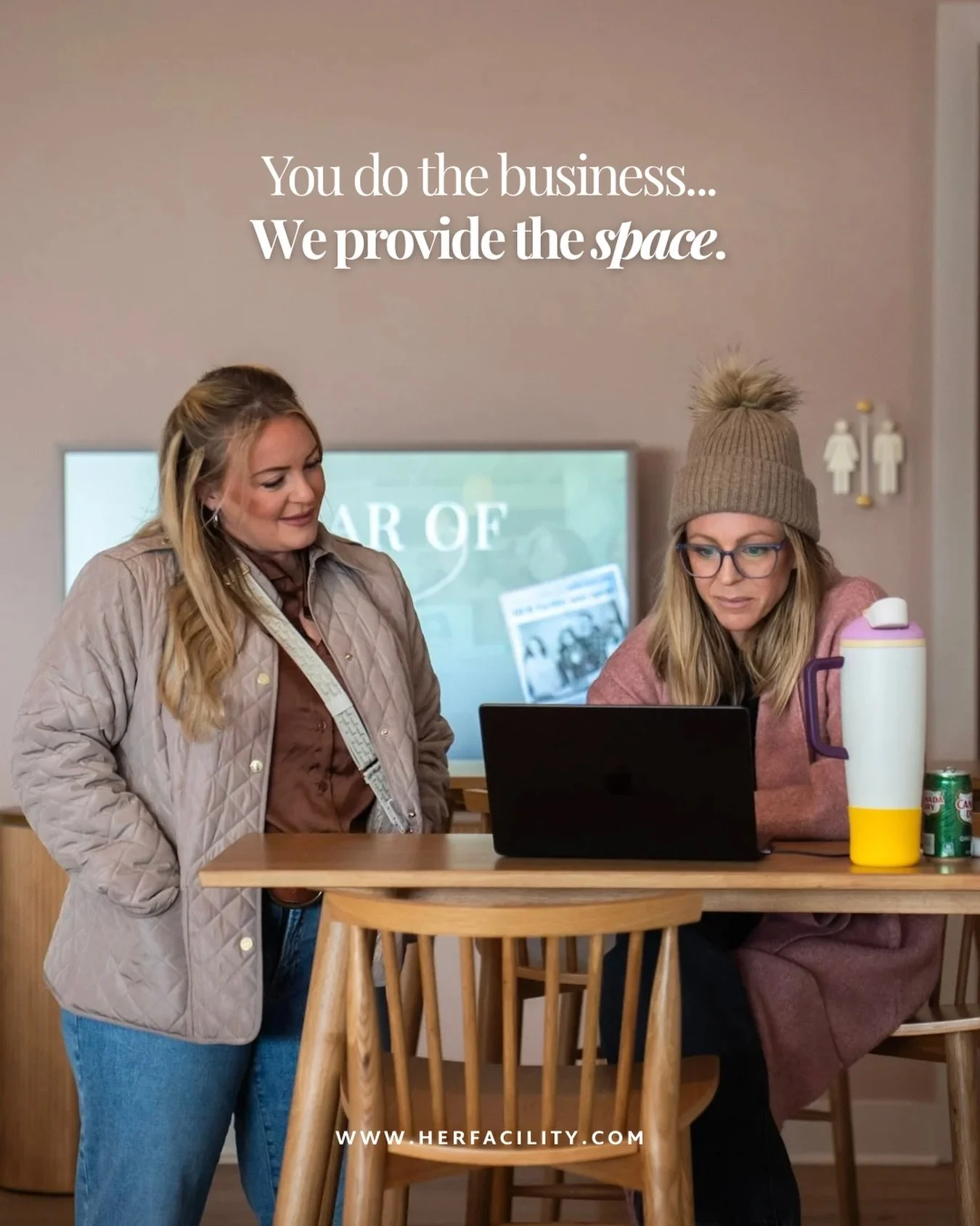 POV: You decided to ditch the distracting and unpredictable work from home routine.

🙌 And now have a bright and beautiful space filled with all the things to help you thrive plus community of entrepreneurial women who get the ups and downs of runni