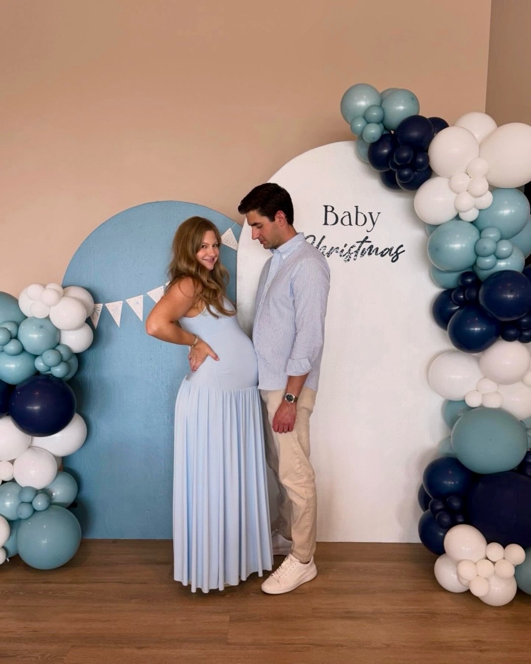 Special delivery!🍕There&rsquo;s nothing sweeter than celebrating a love that&rsquo;s already so big!🤍 

Congratulations to the couple on their baby boy (he has arrived!)✨ @joeychristmas1 &mdash; may this next chapter be filled with joy, precious mo