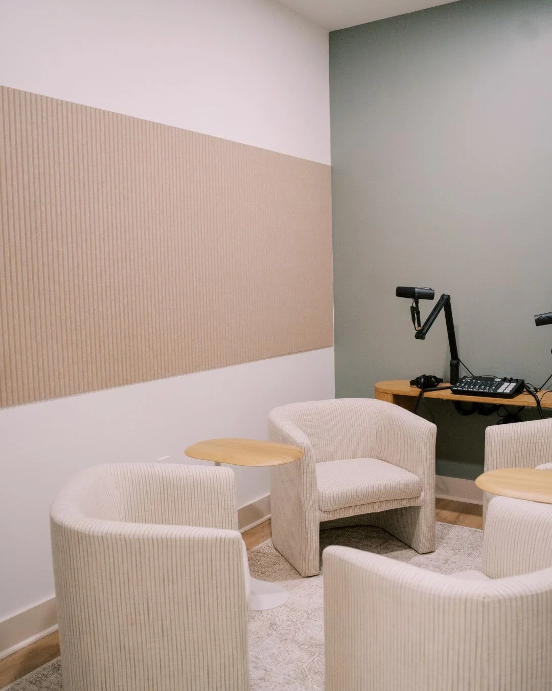 Podcast-Studio-Space-Content-Creator-Creative-Entrepreneur-Baytown-Mont-Belvieu-Texas-11.jpg