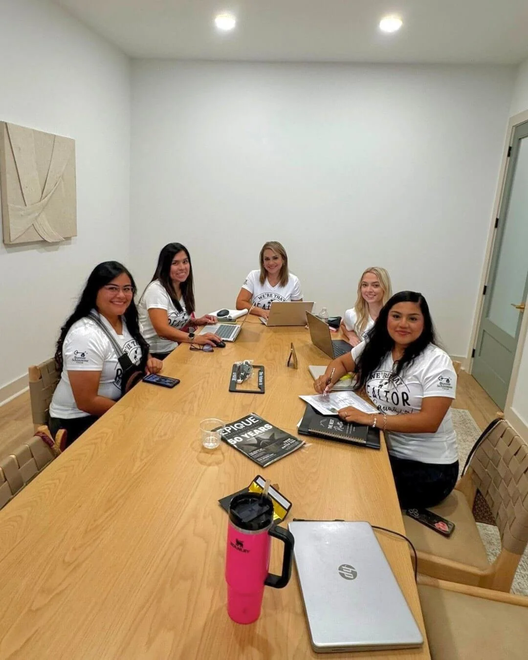 Coworking-Space-Conference-Room-Professional-Meetings-Mont-Belvieu-Baytown-5.jpg