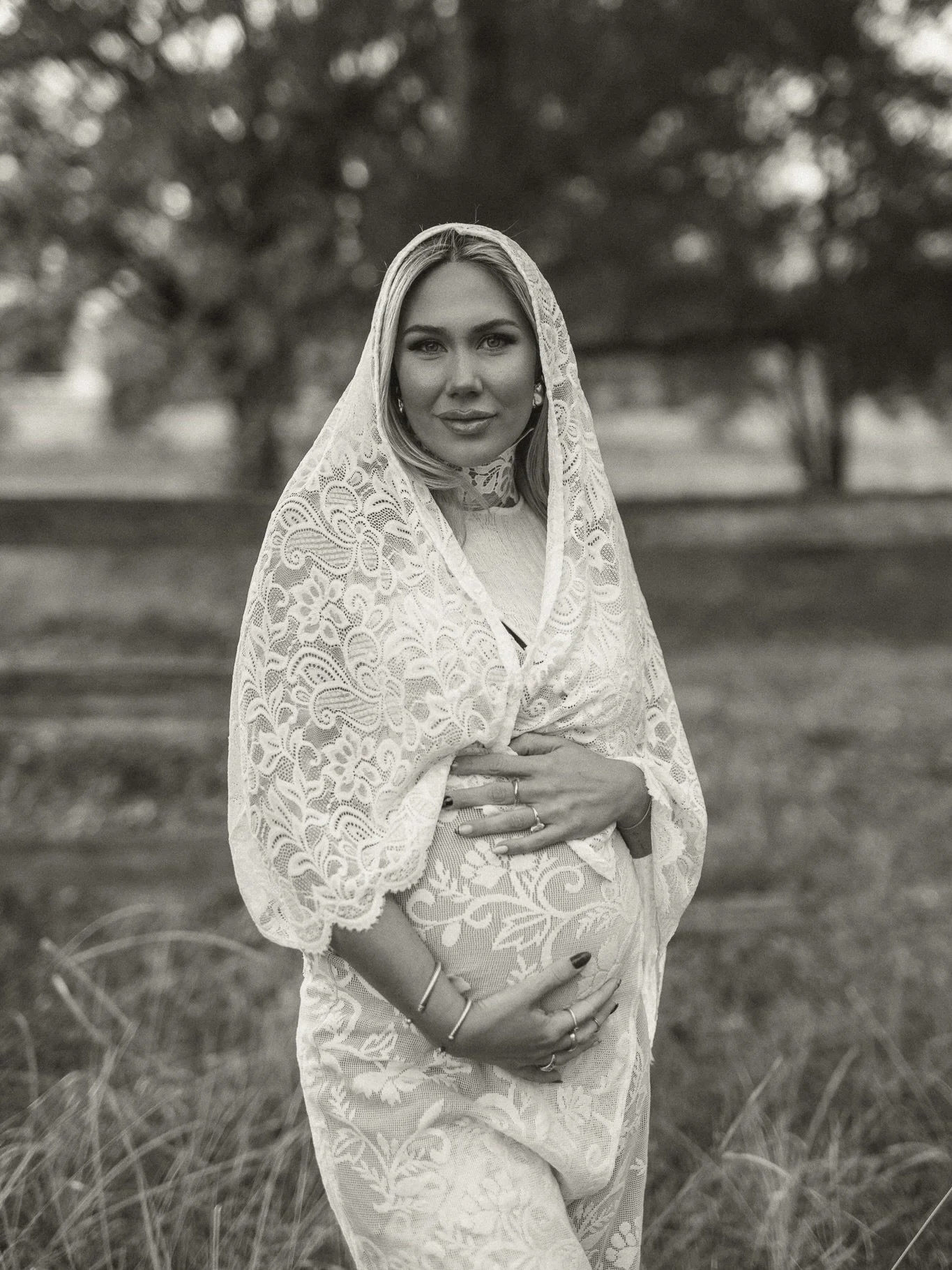 glowing and growing ☁️ I can&rsquo;t believe the amount of baby announcements I had this season, it&rsquo;s made me so emotional and happy to capture moments like these for you all.