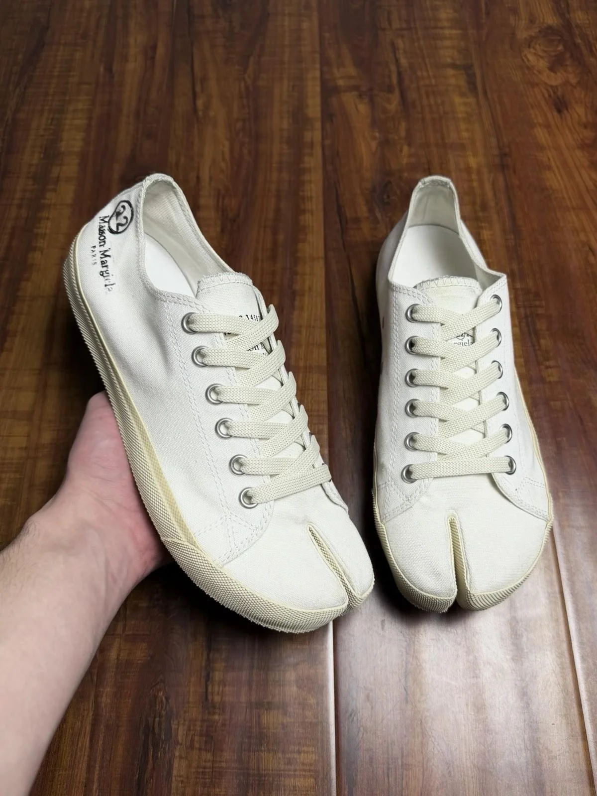 Maison Margiela Tabi Toe Mens Canvas White Beige Black Sneakers - Size 42MM 9US