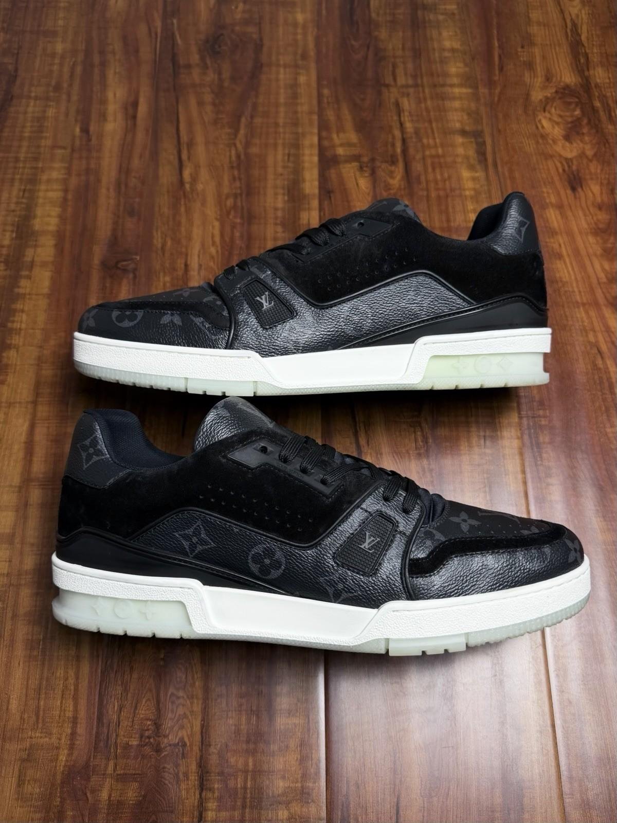 Louis Vuitton Trainer Monogram Mens Black Leather Sneakers - Size 10.5LV 11.5US