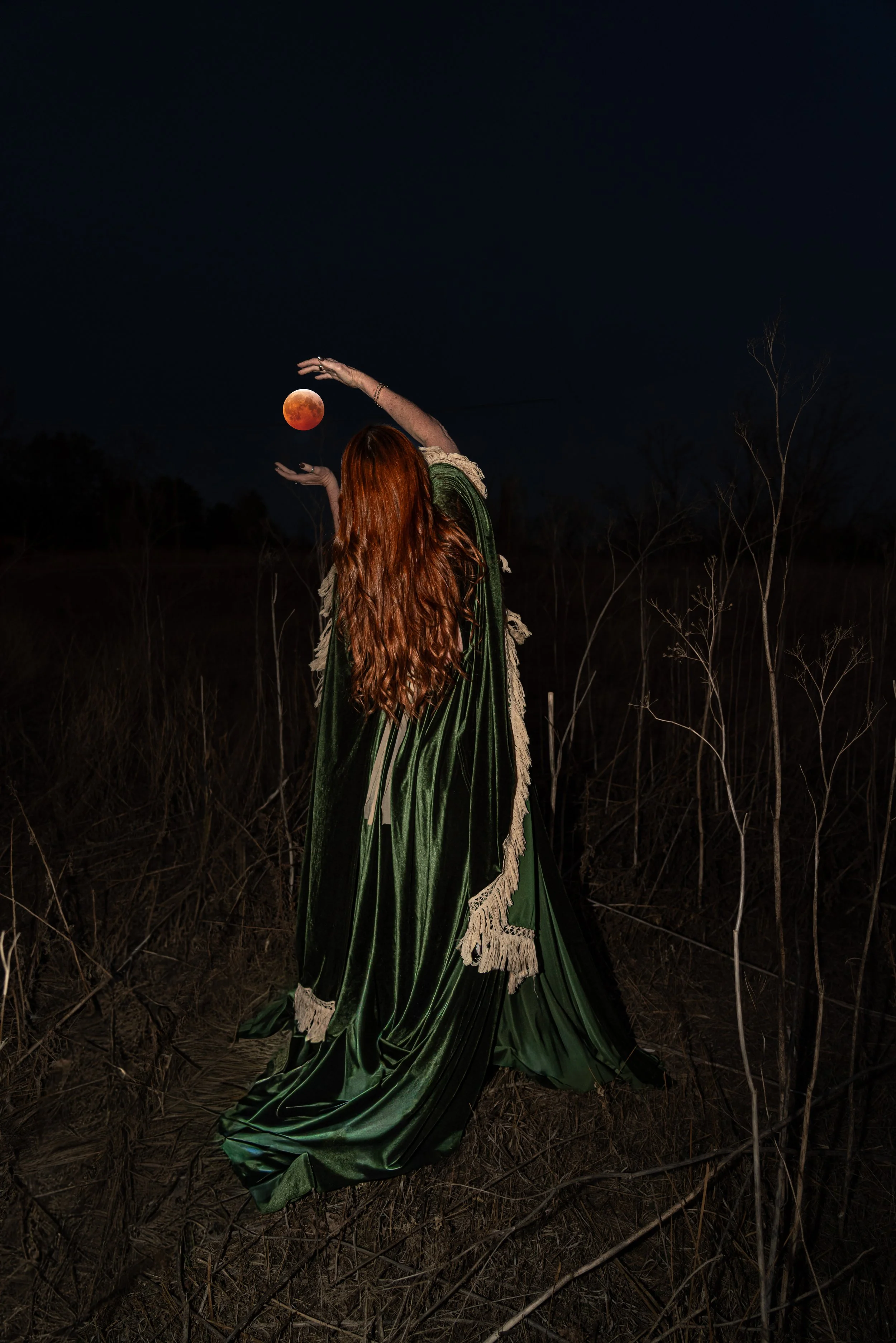 Gripping the blood moon
