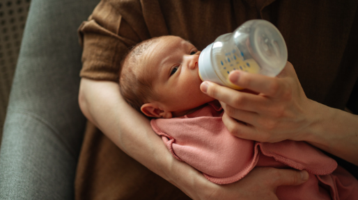 Night Nanny vs. Overnight Postpartum Doula: What’s the Difference?