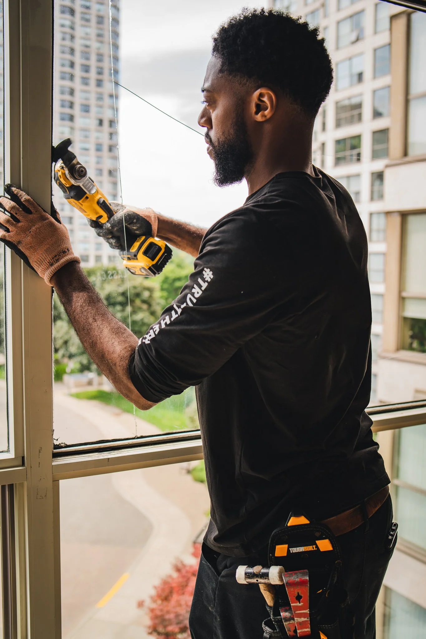 Welcoming Spring with a Clear View: The Importance of Foggy Glass Replacement