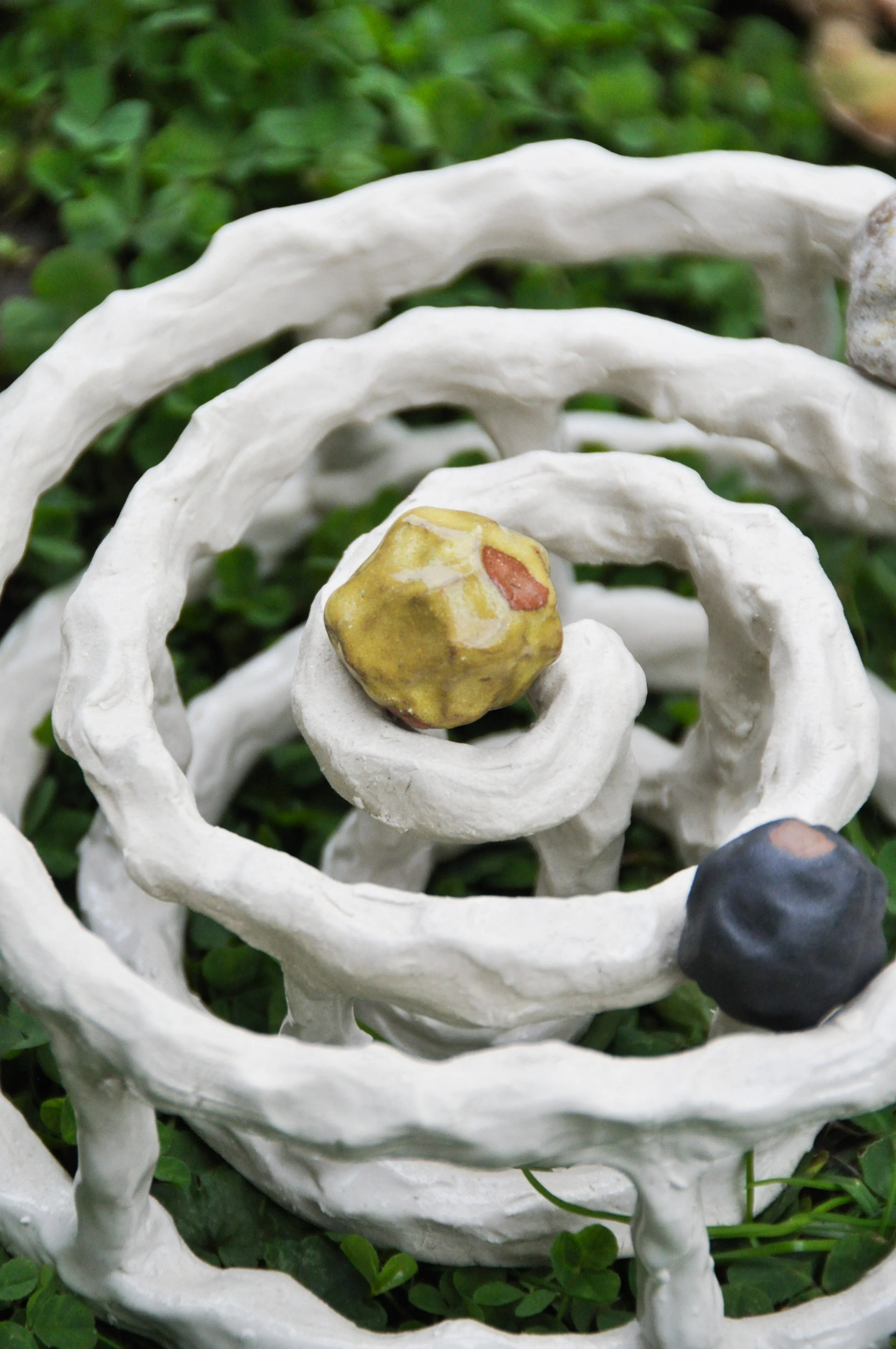 Contradicting and nonsynchronous, 1 - 3.jpg