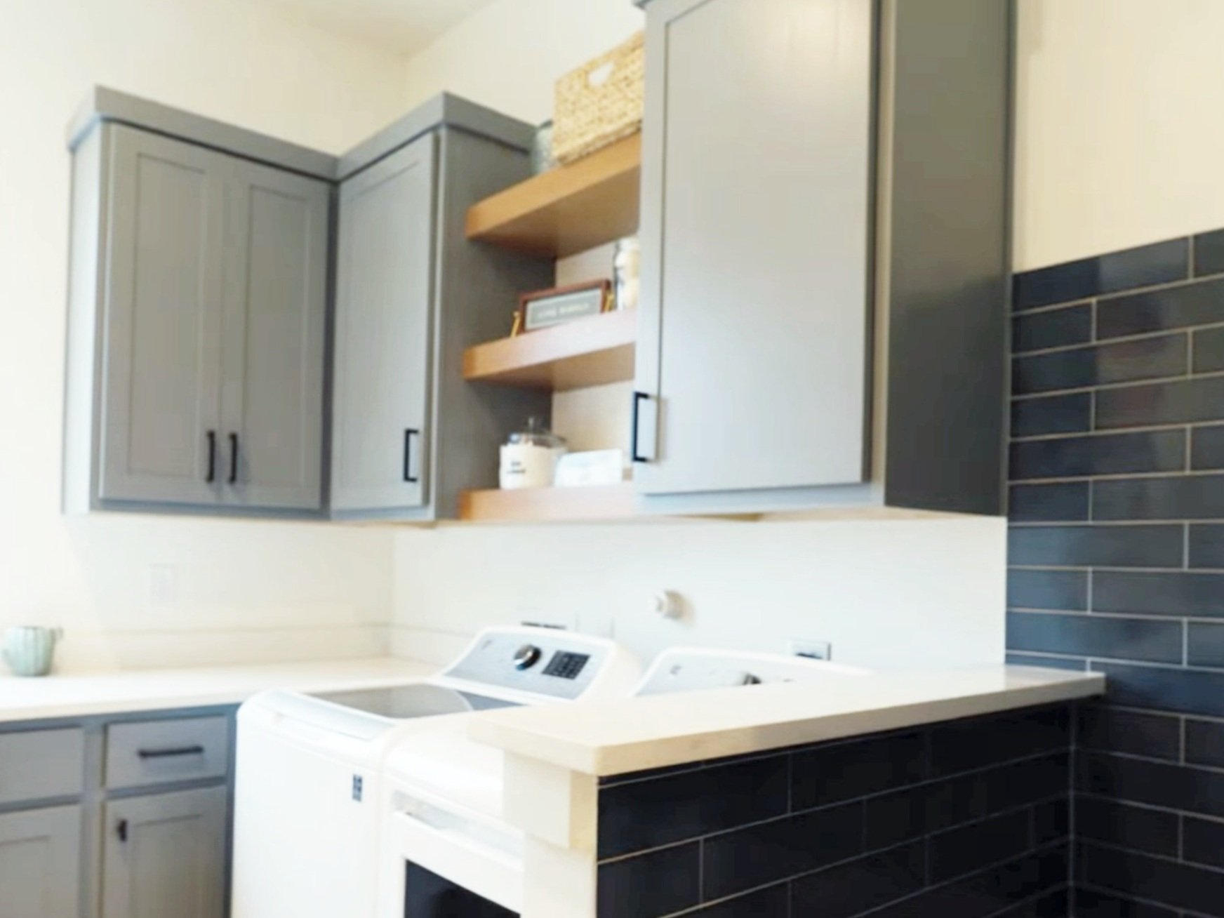 organized-laundry-room-rockwall