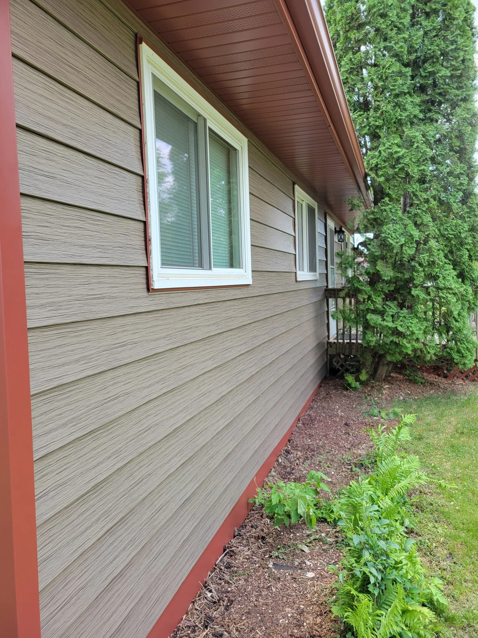 Little Falls | Full Exterior