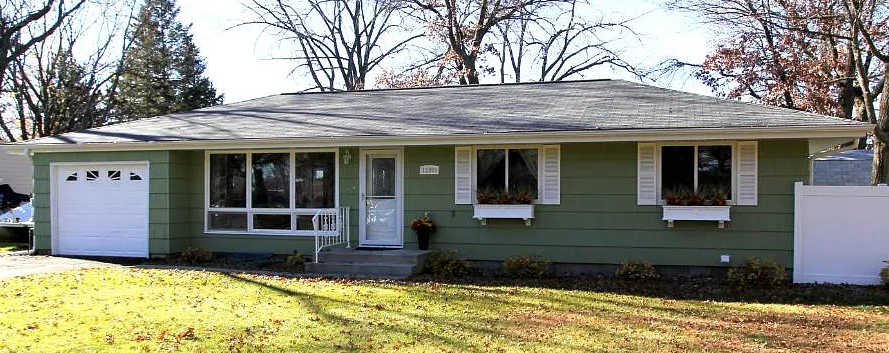 Siding Baxter - Before 4.PNG