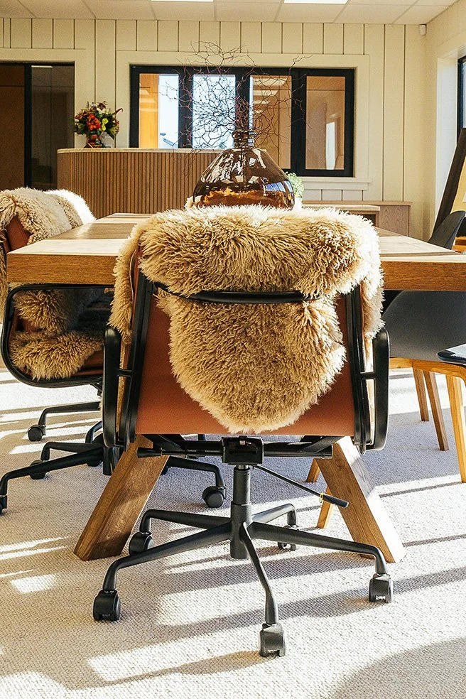 Collaborative office space – Modern office environments fostering productivity