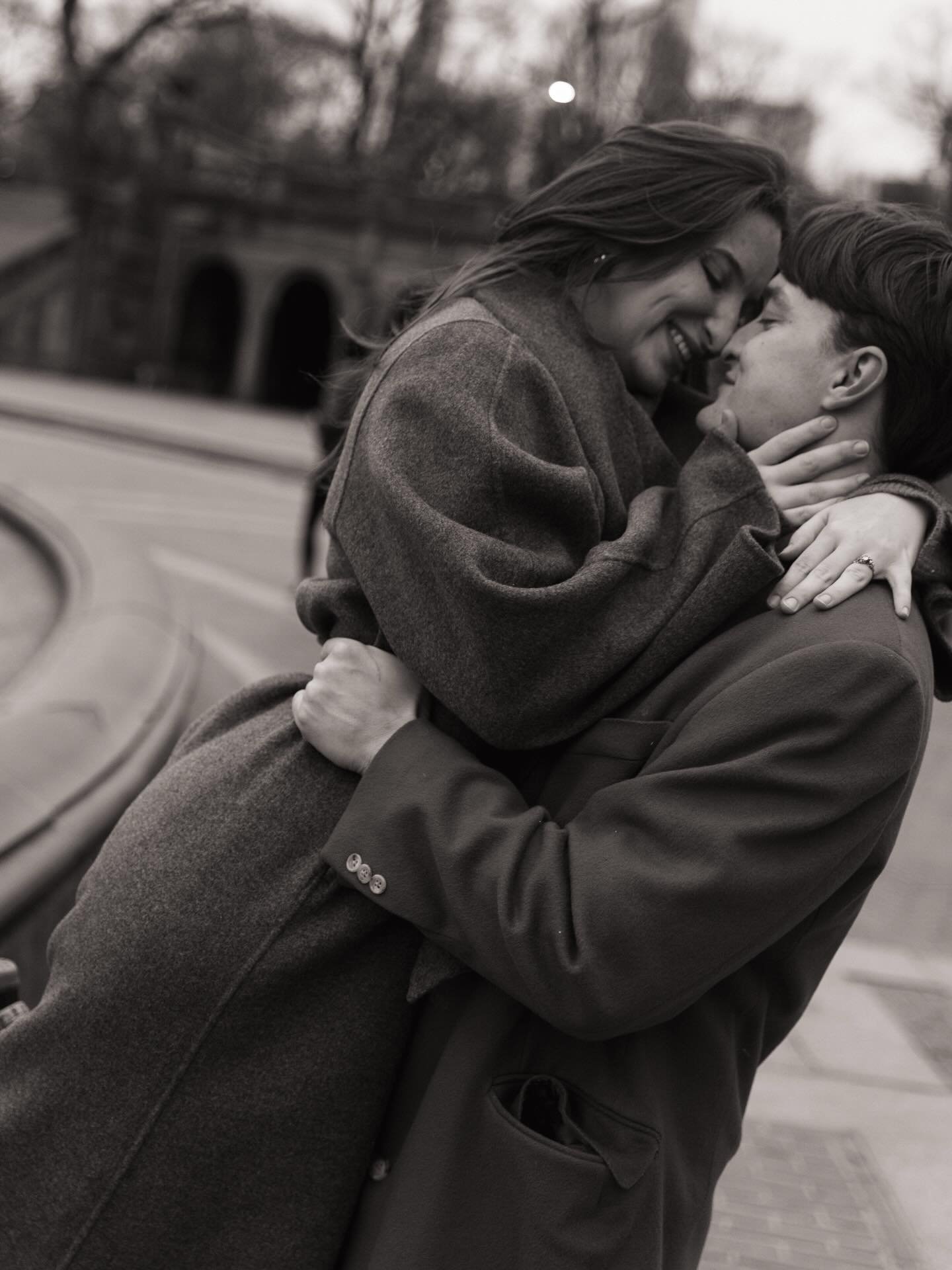 Eleanor &amp; Theo in NYC 💌

📷: @murphyweibelphoto 

#engagmentphotography #nyc #engagementphotos #winterwedding