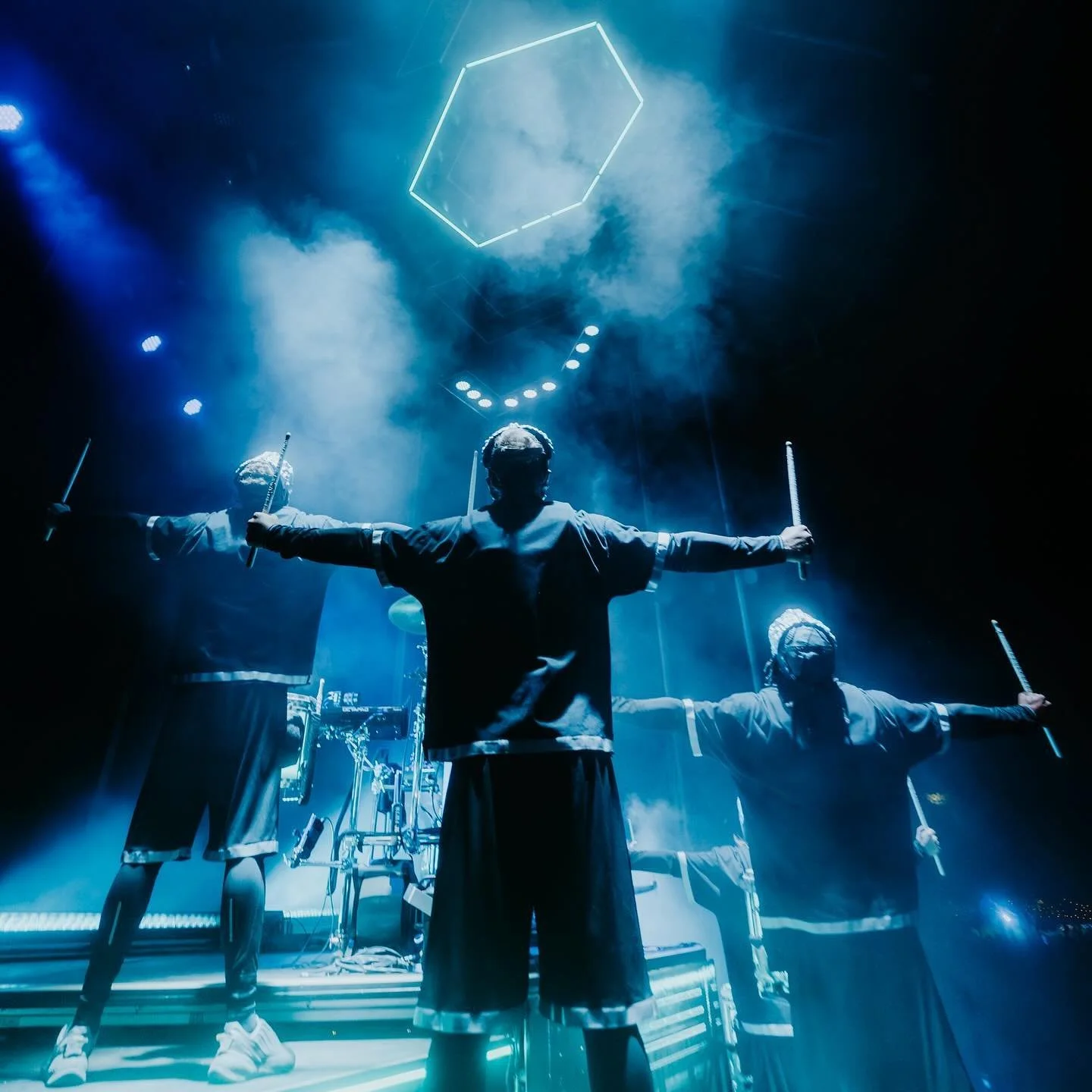 The Last Goodbye Tour Live &mdash; 5.31

The first time we&rsquo;ll be on streaming platforms!! You can pre-save the album, pre-order the vinyl, and listen to the first two tracks now 🫠