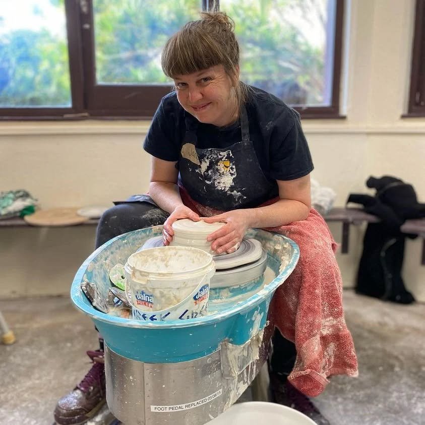 Did you know that I've started teaching wheel throwing! I'm excited! 

Come and join me @darlingdownspottery Thursday nights 7pm-9pm from 18th July (soon!!!). What a fun way to get thru the winter blues. 

If you don't have much time but are still ke