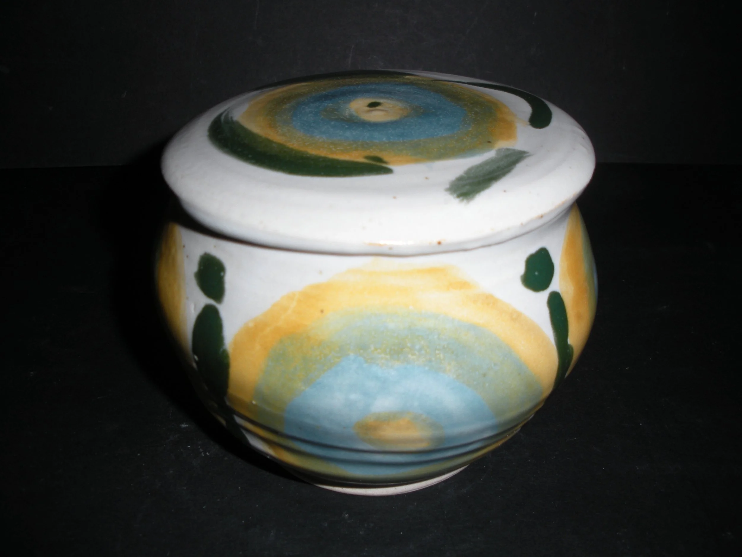 Jar majolica 2745.jpeg