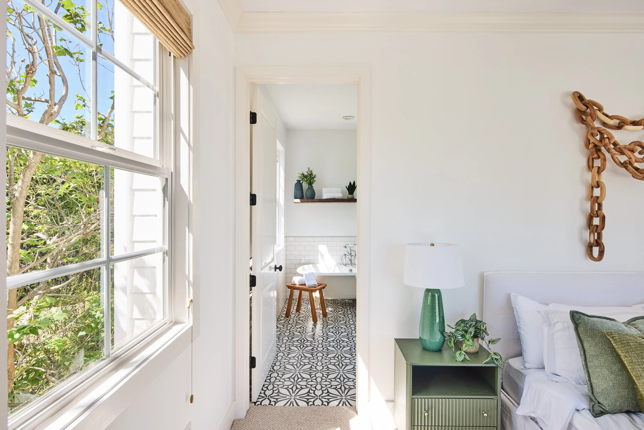 20260317_28830 Hampton Place_STEVEN_LIPPMAN_0400.jpg