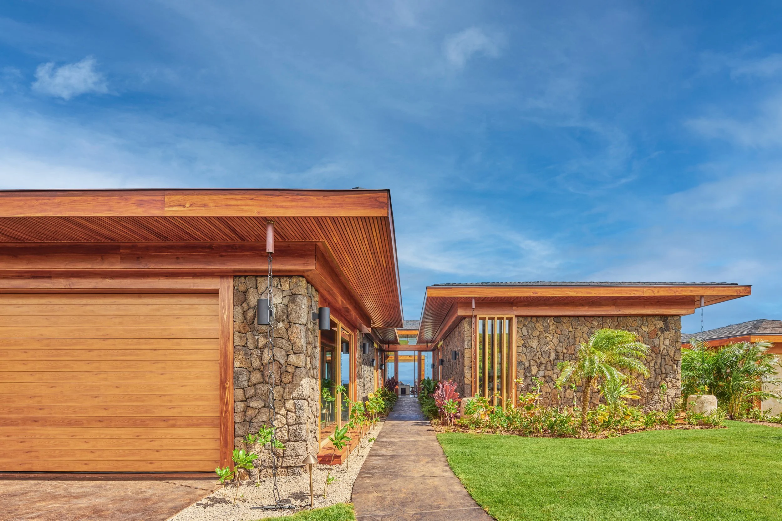 NEW-SKY_01_20260731_KUKUIULA_19_STEVEN_LIPPMAN0395.jpg