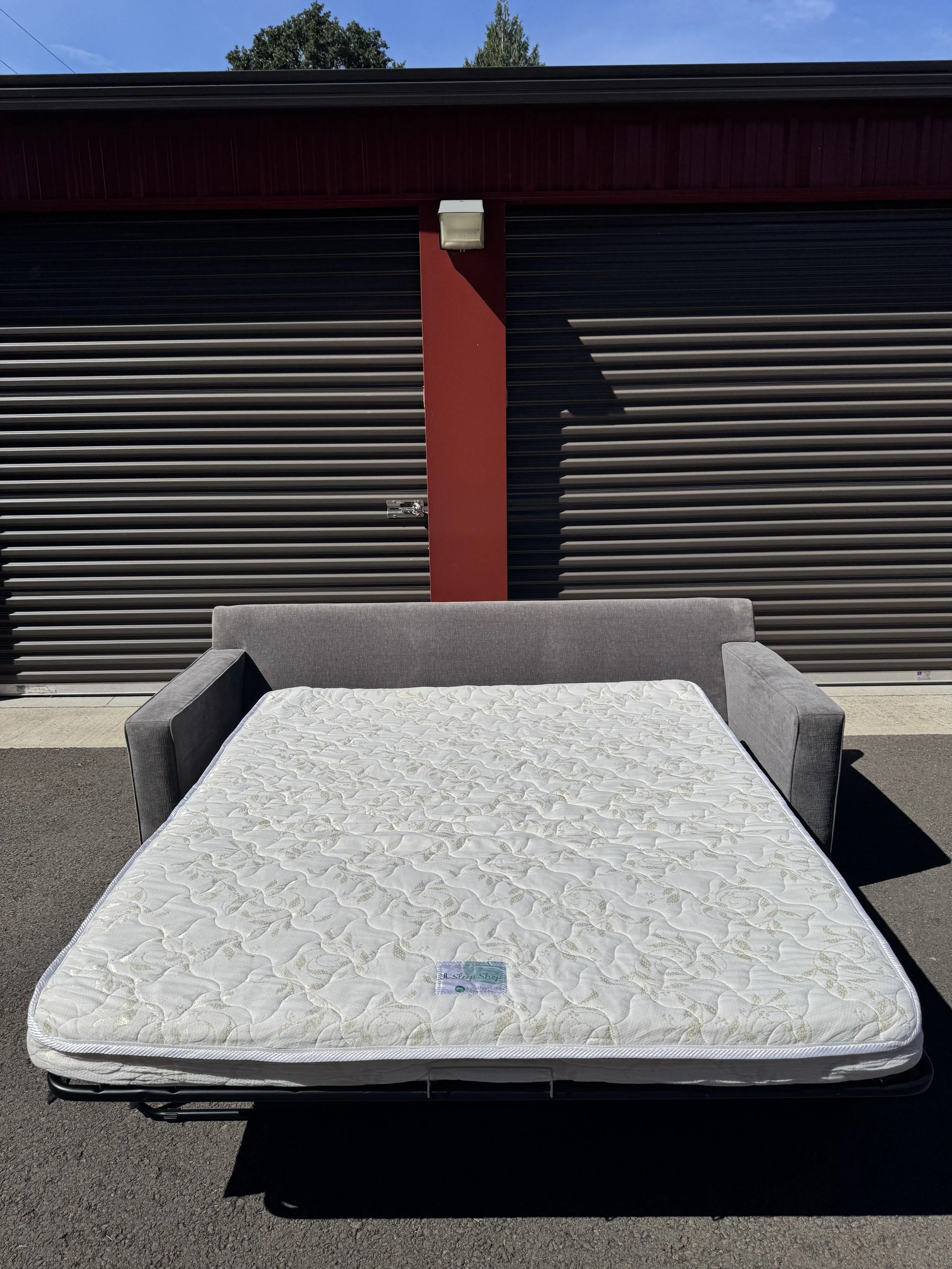 Radley Sleeper Sofa $850 (86"Wx39"Dx30"H) Mattress:60"x72"