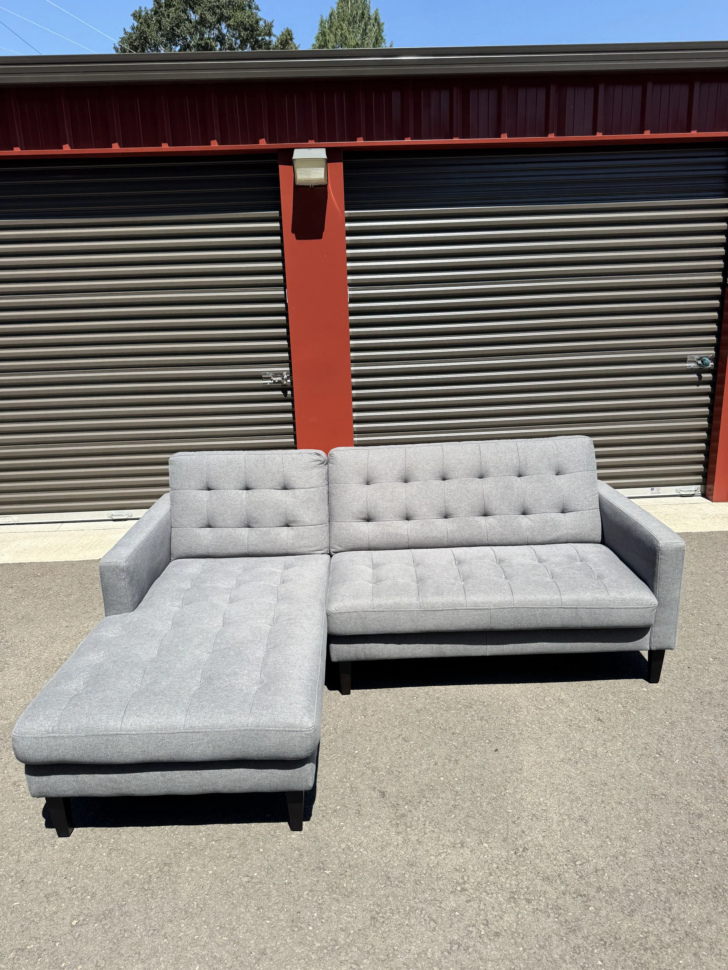 Gray Laura Left Side Sectional $800 (90"Wx64"Dx35"H)