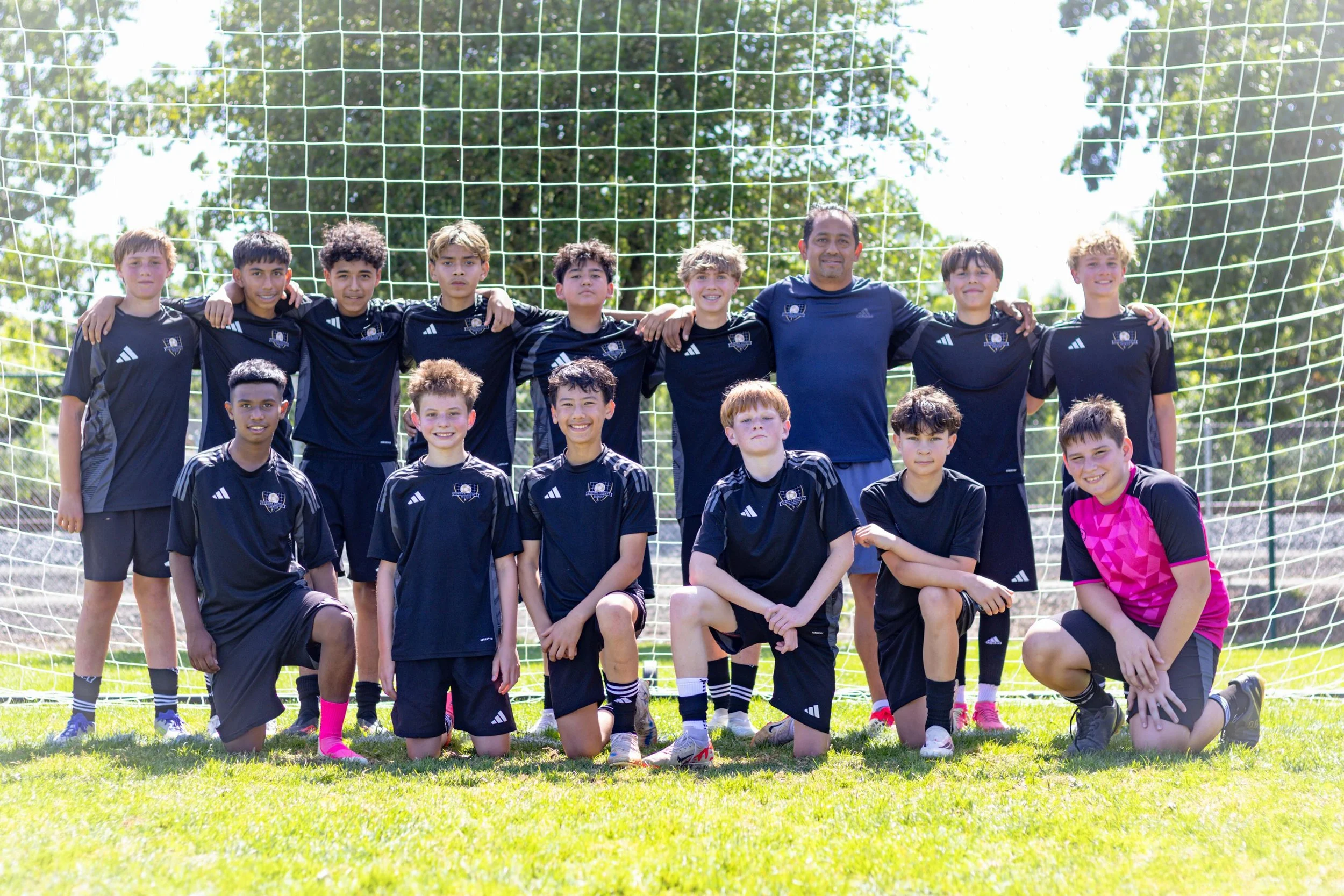 💪2013 Boys Black pulling a W, 4-2, at their last home game. These kids have battled out the State Championship Premier Spring Season with determination, dedication and true grit. One more game to go!

📸 @shottby.ant