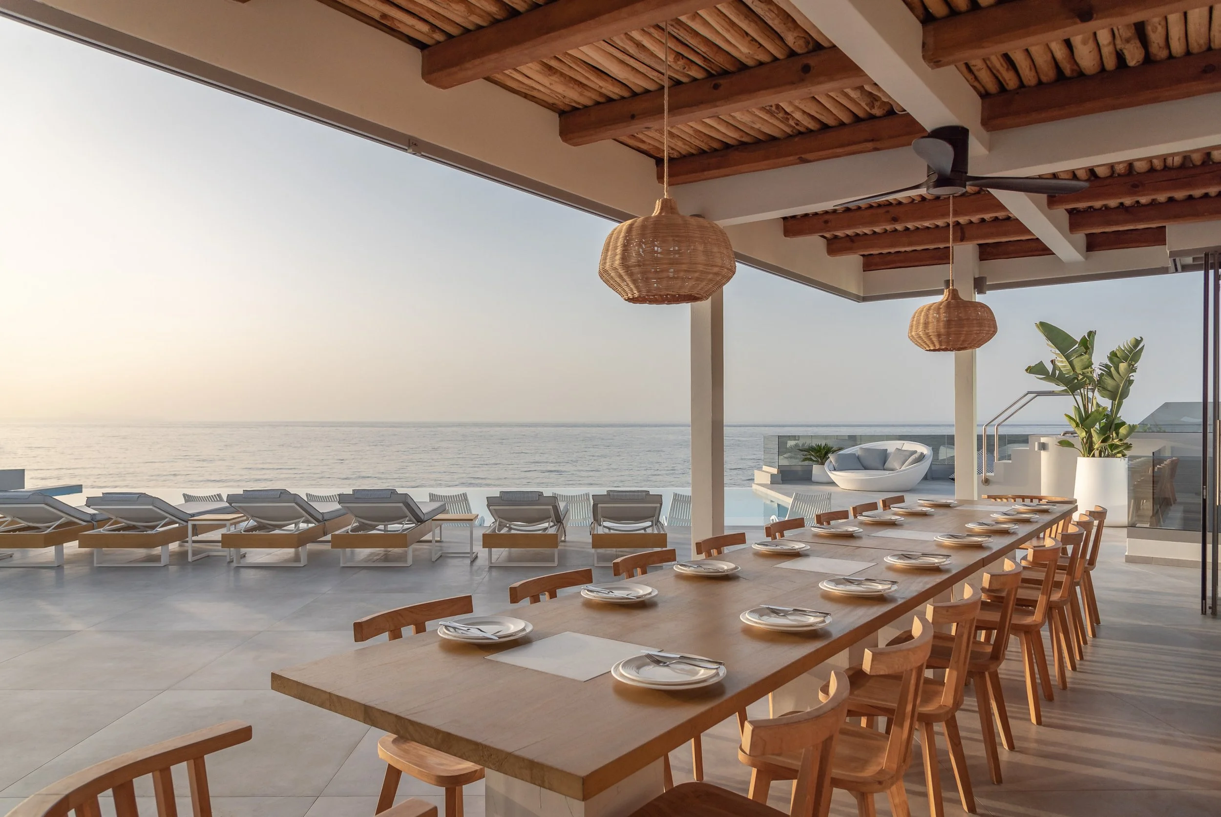 gathering-dining-area-next-to-the-pool-terrace-8.jpg