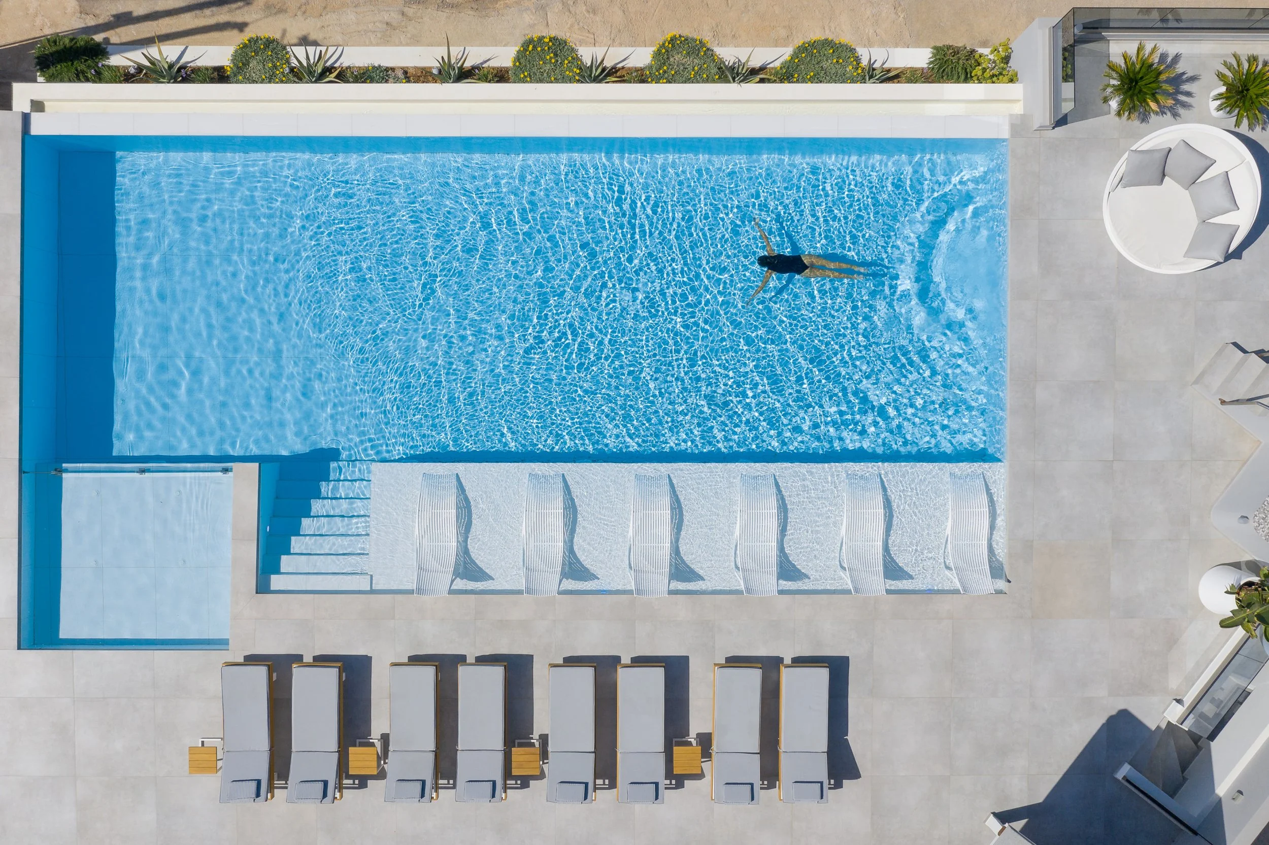 dive-in-to-the-pool.jpg