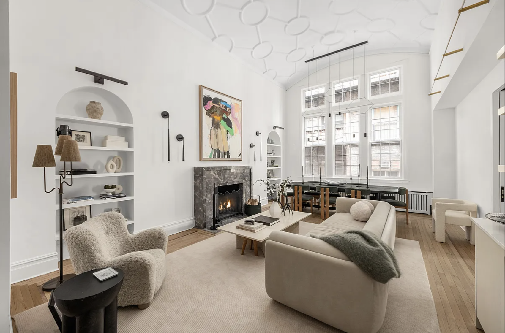 W 9th St & 6th Ave in Greenwich Village - 2BR/2BA