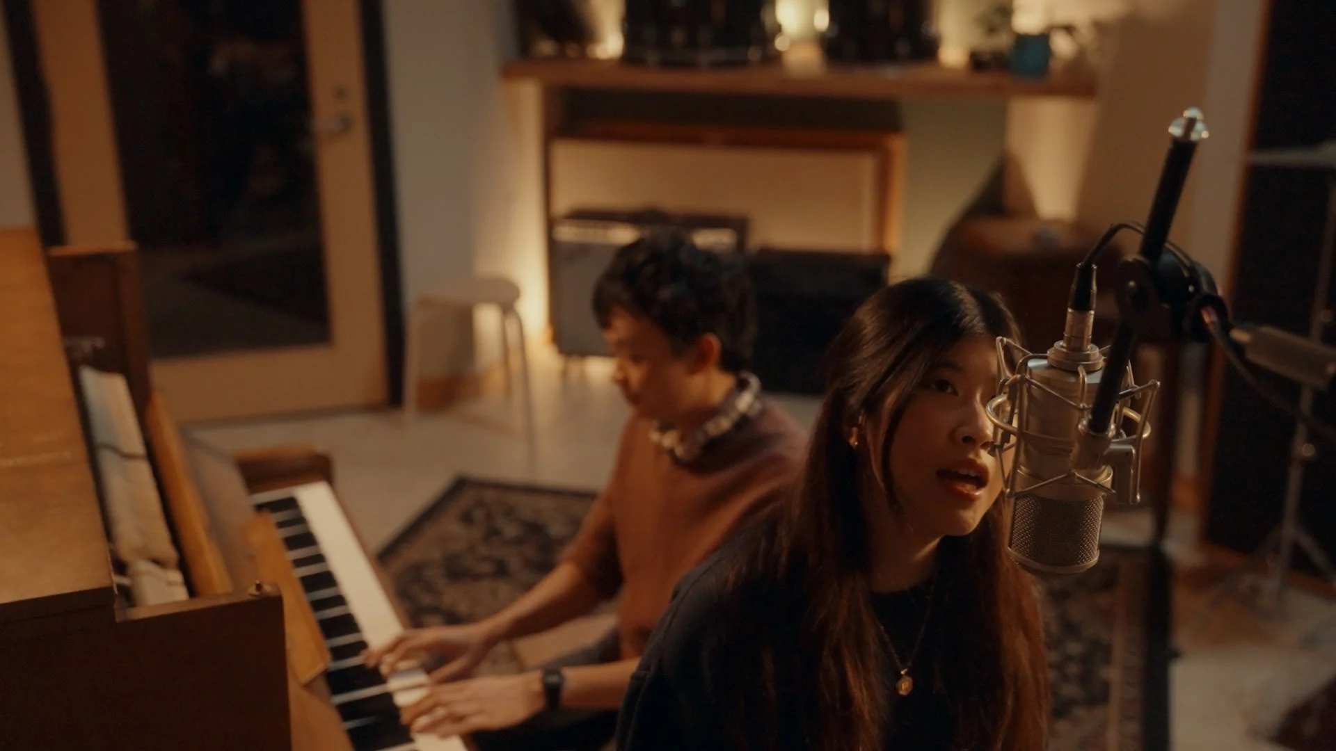 Sequence 01.00_01_11_08.Still006.jpg