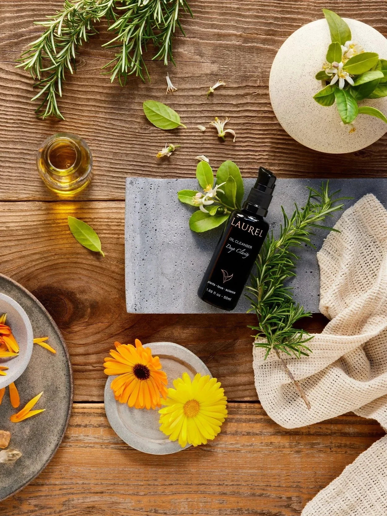 Oil+Cleanser_Styled.jpg