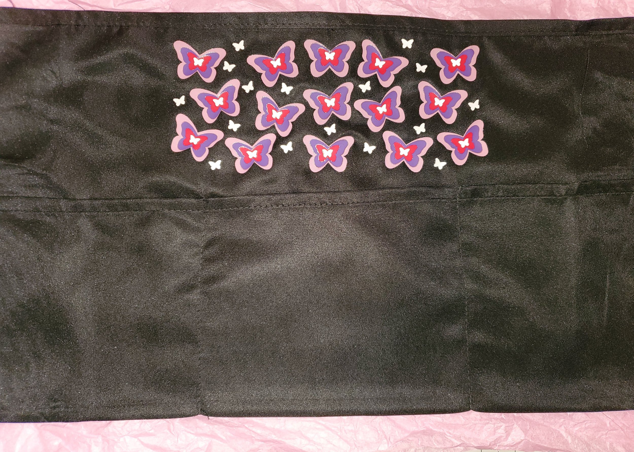 Apron with pockets