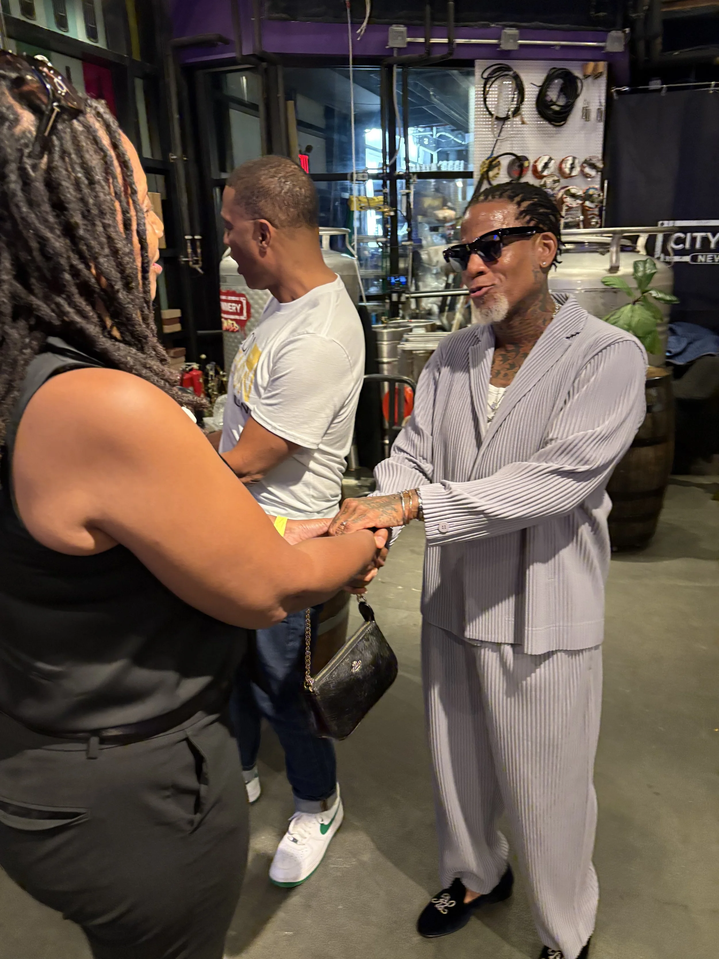 darlene williams hanging out with dl hughley