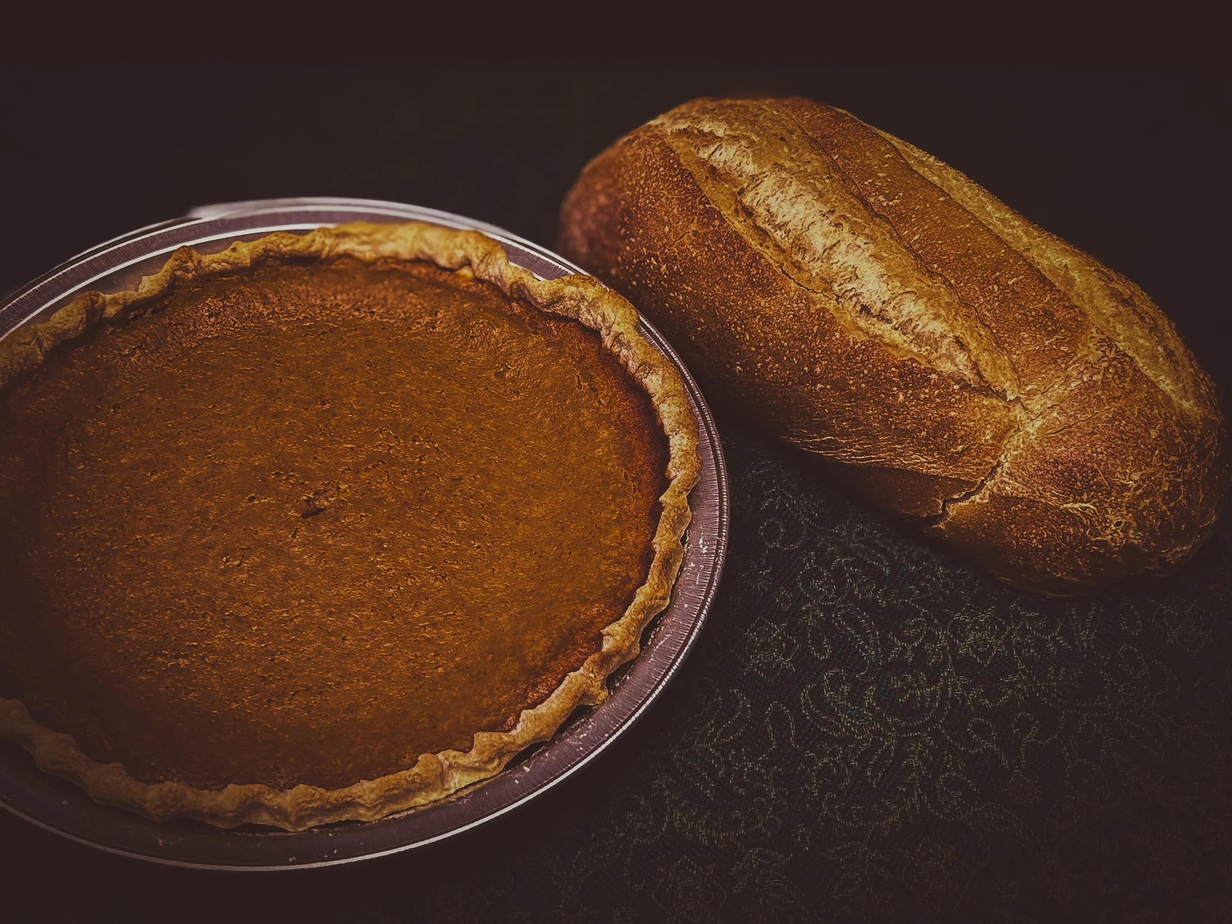 Pumpkin Pie & Loaf of Bread Combo
