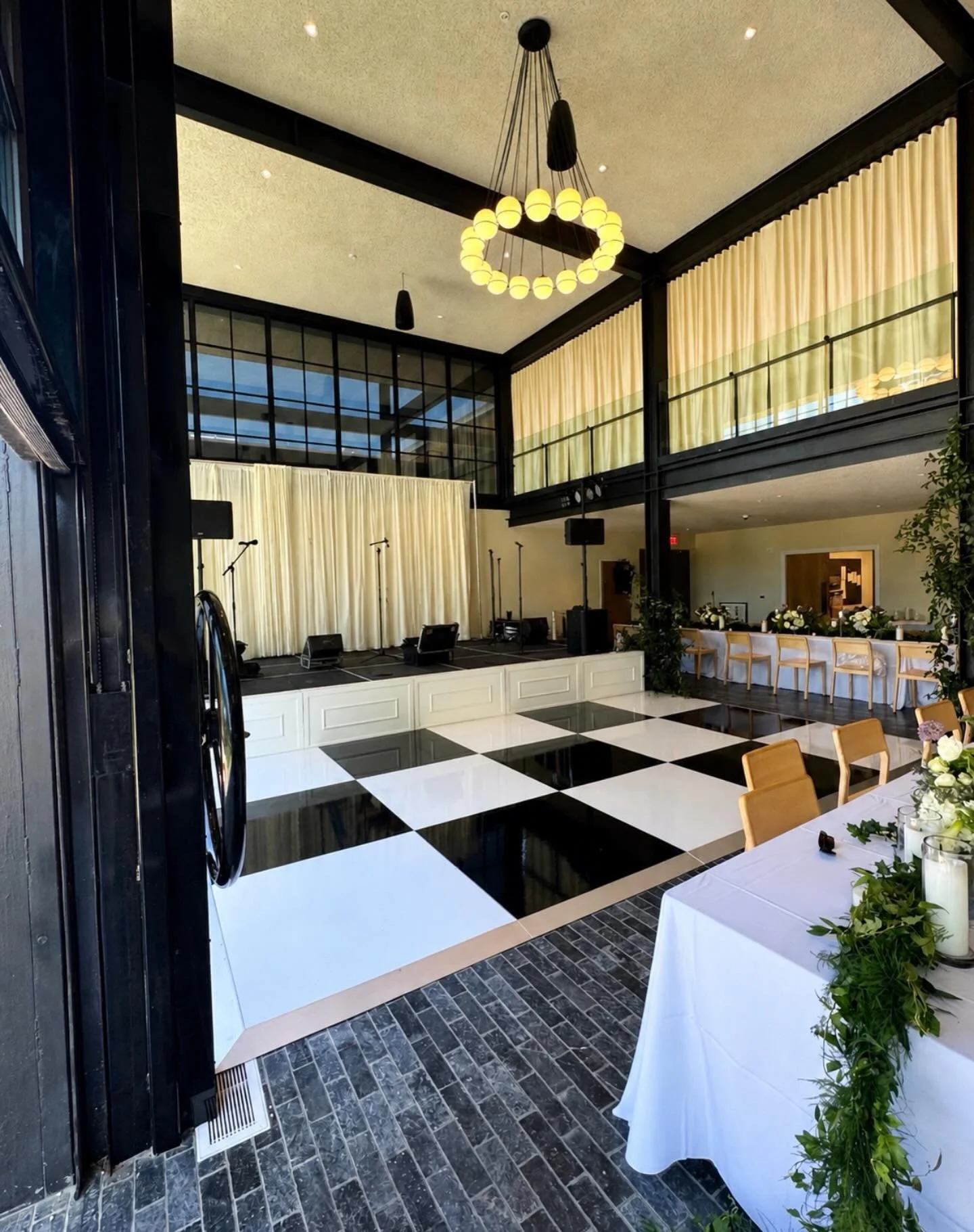 Make your dance floor the focal point 🤍🖤
Now booking on our website. 

@alberthotelfbgtx