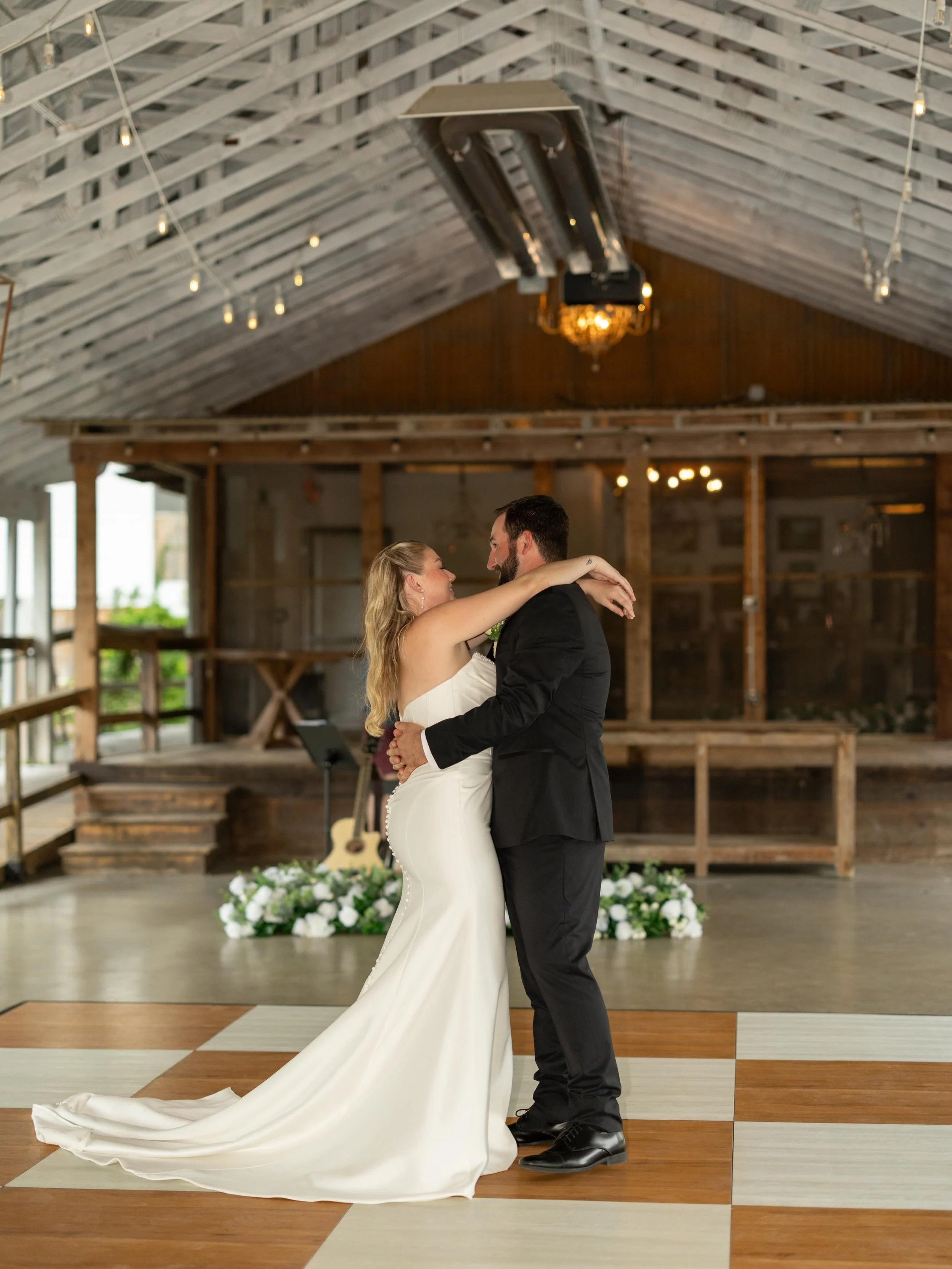 The perfect dance floor doesn&rsquo;t just create a place to dance. It transforms the entire room. 🤍🤎 Our Maple &amp; White Oak Checkered Dance Floor is designed to make every moment stand out.

Dance Floor: @hceventrentals 
Planner: @threestrandco
