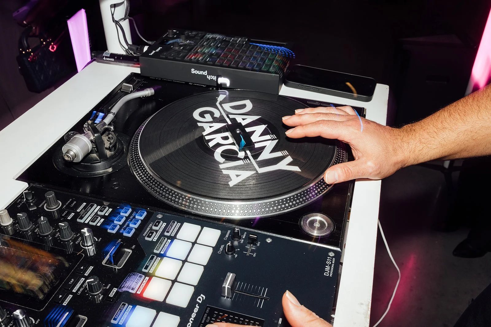 Best Wedding DJ in Orlando: 2026 Guide to Choosing Yours