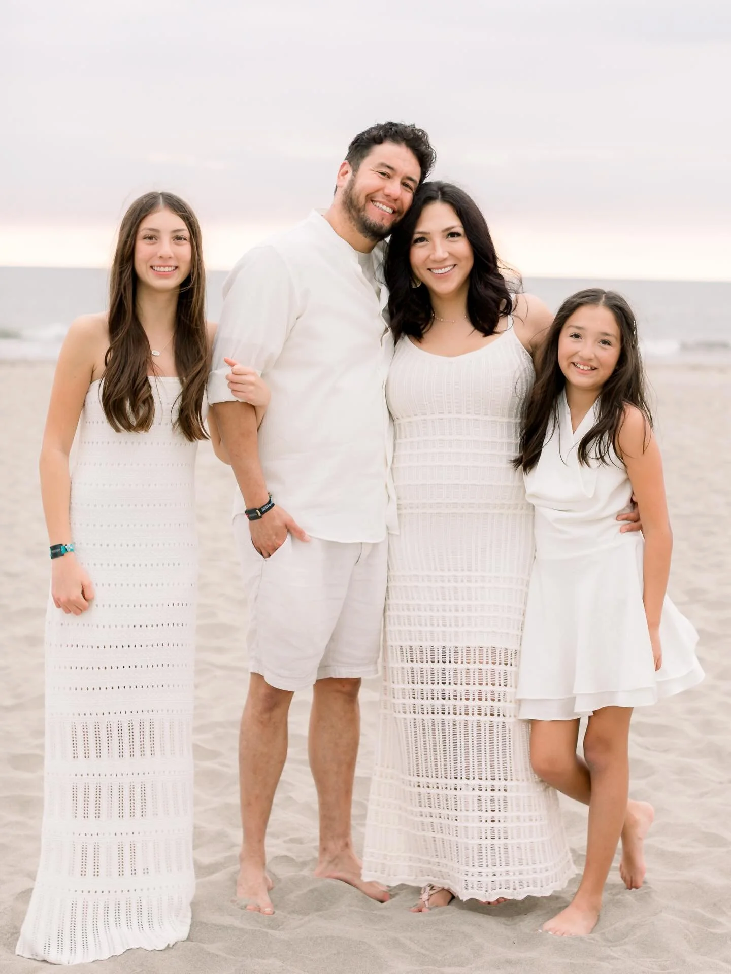 The sweetest way to end 2025 and welcome 2026 🤍
By the sea with my family, great food and feet grounded in the sand. May 2026 be our year to prosper