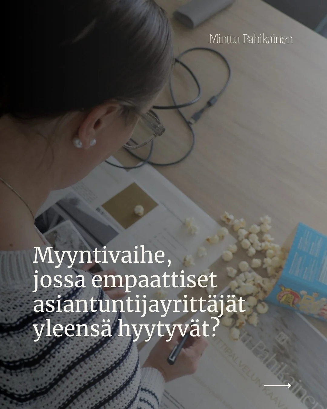 Tosi moni asiantuntijayritt&auml;j&auml; menett&auml;&auml; asiakkaita v&auml;hemm&auml;ll&auml; osaamisella varustetuille kilpailijoilleen siksi, ettei osaa osaa, eik&auml; uskalla, ilmaista omaa erinomaisuuttaan.

Yksi myynnin perusjutuista on se, 