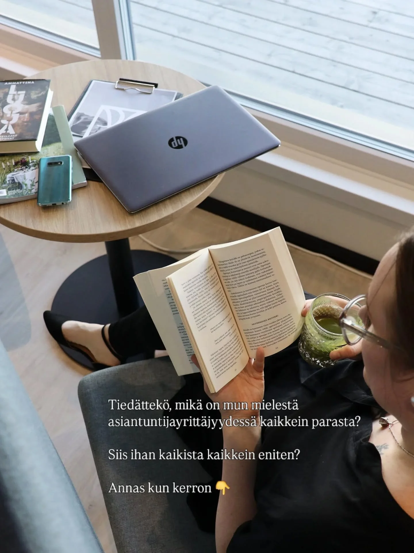 Tied&auml;ttek&ouml; mik&auml; t&auml;ss&auml; asiantuntijabisneksen py&ouml;rittelyss&auml; on kaikkein parasta?

Se, ett&auml; ekan kerran koskaan on sellainen olo, ett&auml; oma potentiaali ei valu hukkaan, vaan tismalleen oikeaan osoitteeseen.

E