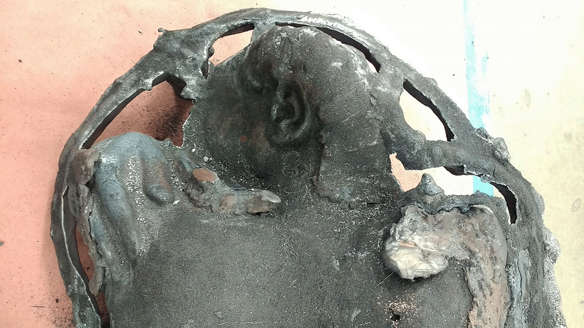 Close up of full cast. 