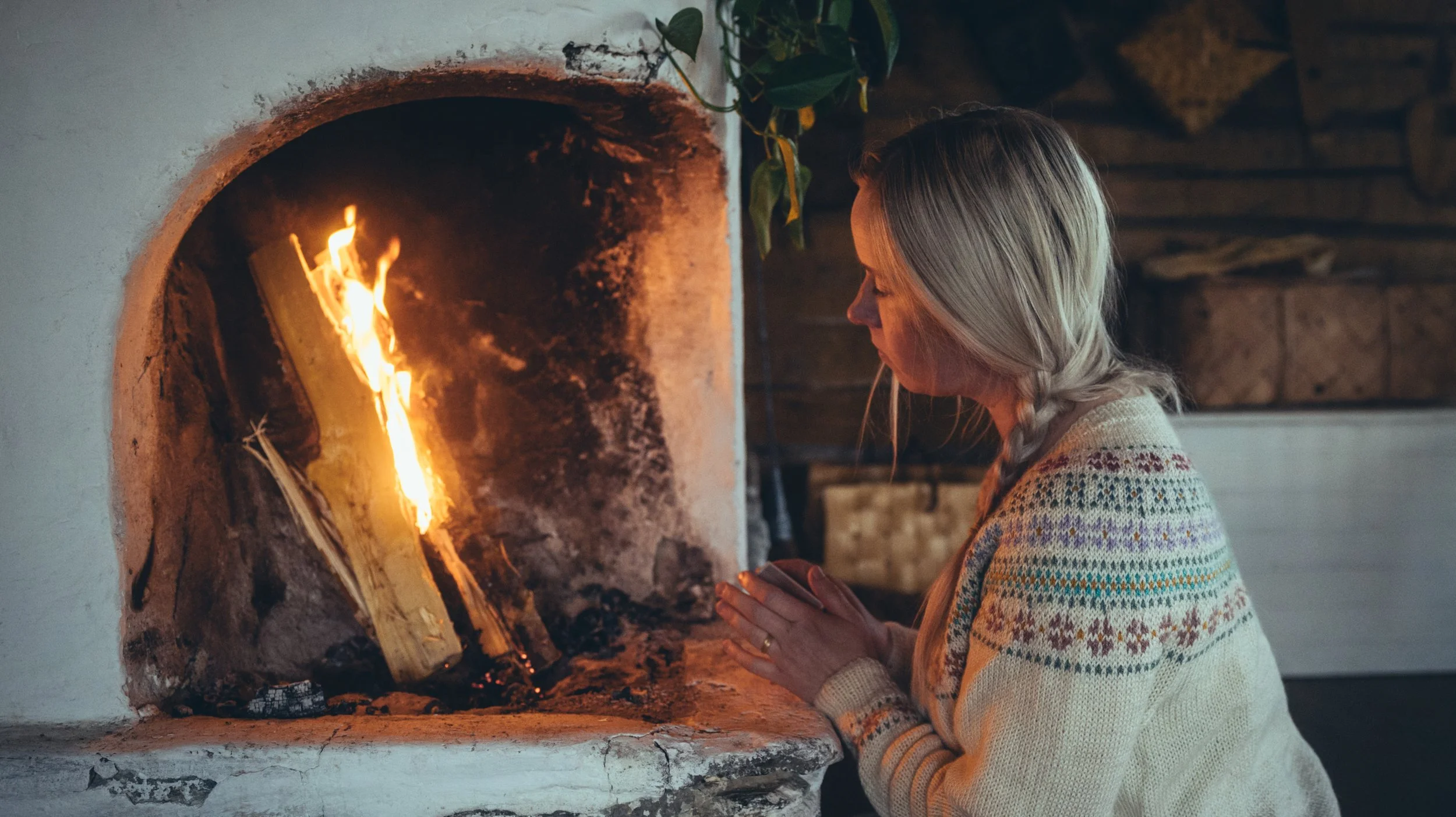 Quiet Autumn in the North | Preparing for Winter &amp; Knitting – VIDEO