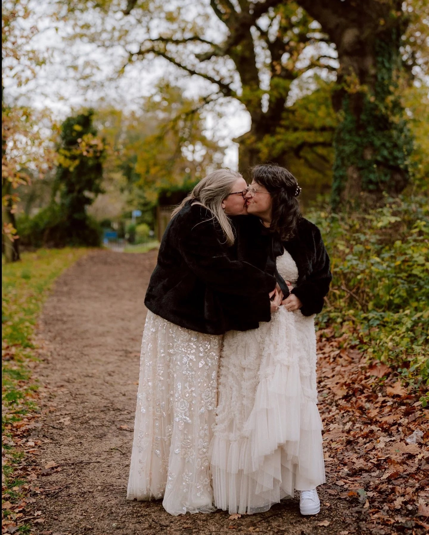 Today&rsquo;s #adventweddingchallenge2025 prompt is Cry, Cry Baby and when I wrote it I was absolutely anticipating creating a carousel of people crying set to Janis&rsquo;s epic tune. But the thing is, I still cry at every single wedding. The day I 