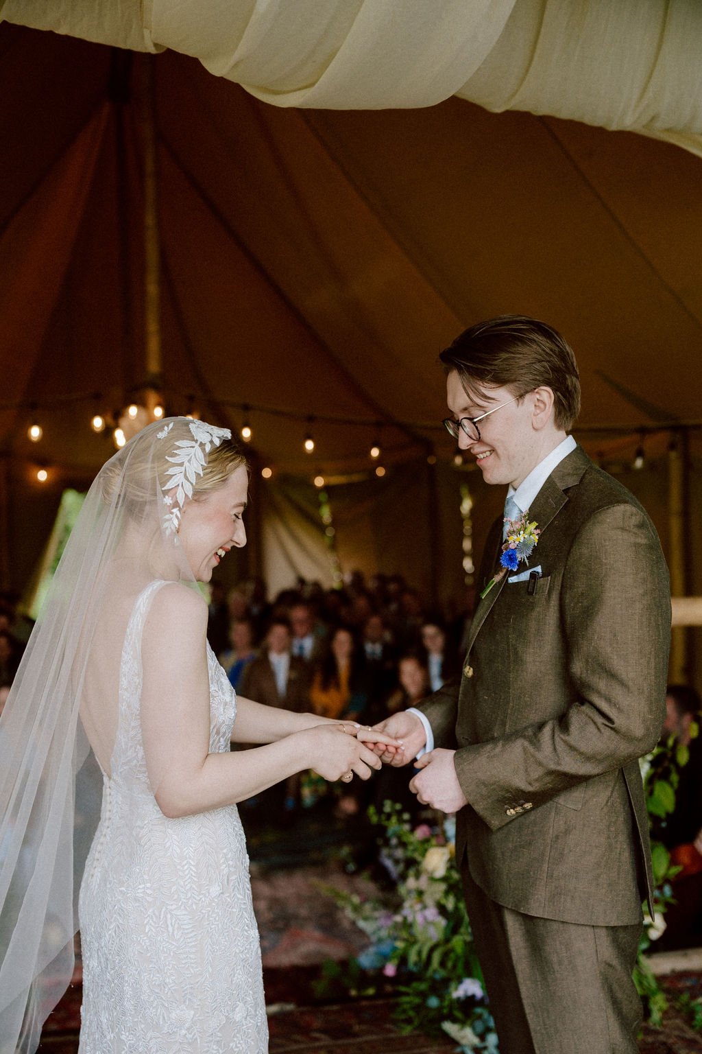 wildernesskentweddingrain-19.jpg