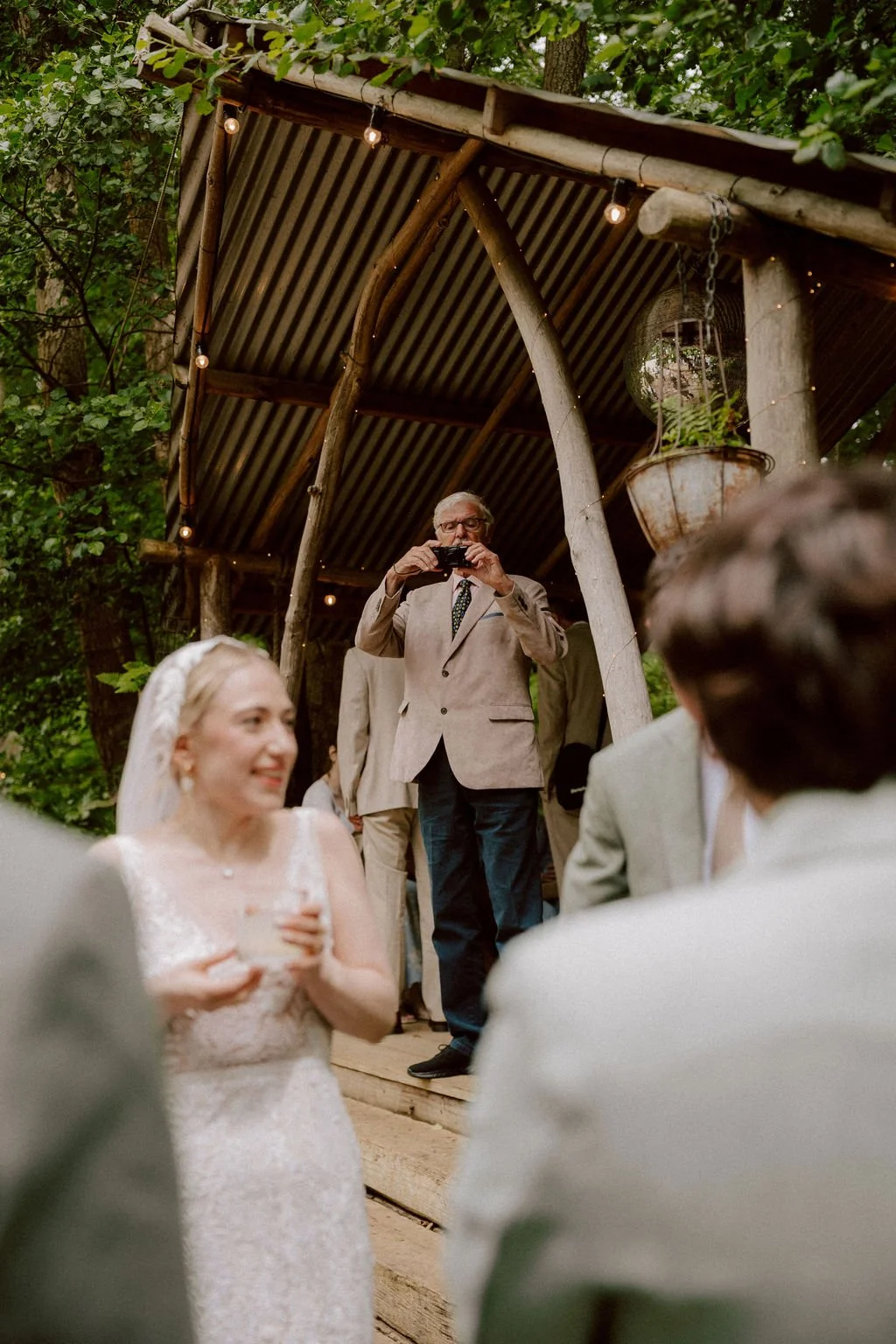wildernesskentweddingrain-38.jpg